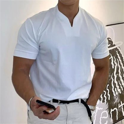 Kurzärmliges Sport-T-Shirt mit V-Ausschnitt
