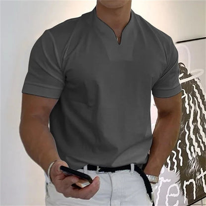 Kurzärmliges Sport-T-Shirt mit V-Ausschnitt