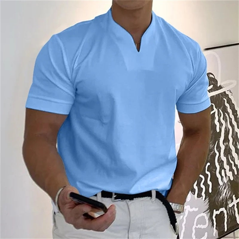 Kurzärmliges Sport-T-Shirt mit V-Ausschnitt