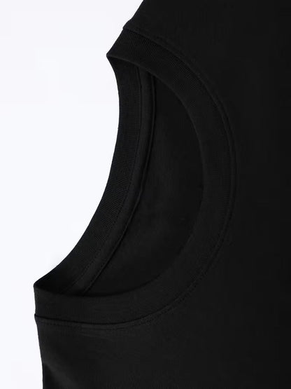ILEERA Abstract Face T-Shirt in Schwarz – Rundhalsausschnitt