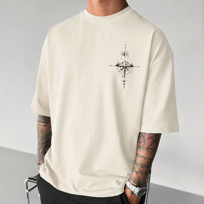 ILEERA Oversize-T-Shirt mit Kompass-Print in Beige – Vorderseite