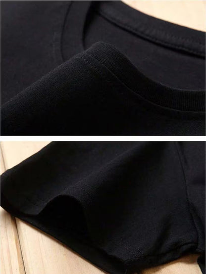 ILEERA Kompass-Art T-Shirt in Schwarz – Ausschnitt- und Stoffdetail