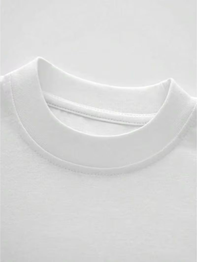 ILEERA Moon Graphic T-Shirt in Weiß – Rundhalsausschnitt