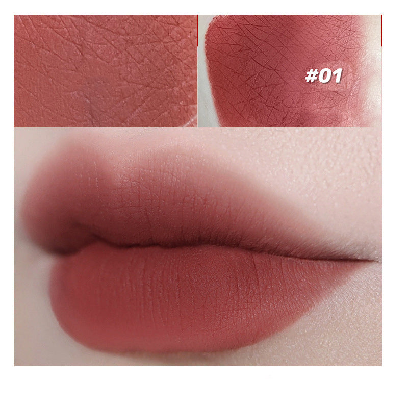 Lip Stain-Mousse mit reichhaltigem Pigment und mattem Finish