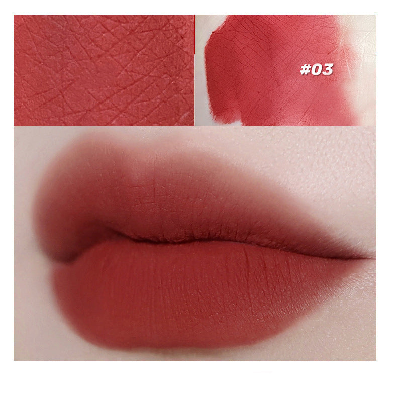 Lip Stain-Mousse mit reichhaltigem Pigment und mattem Finish